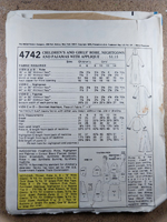 Back view of pattern M4742
